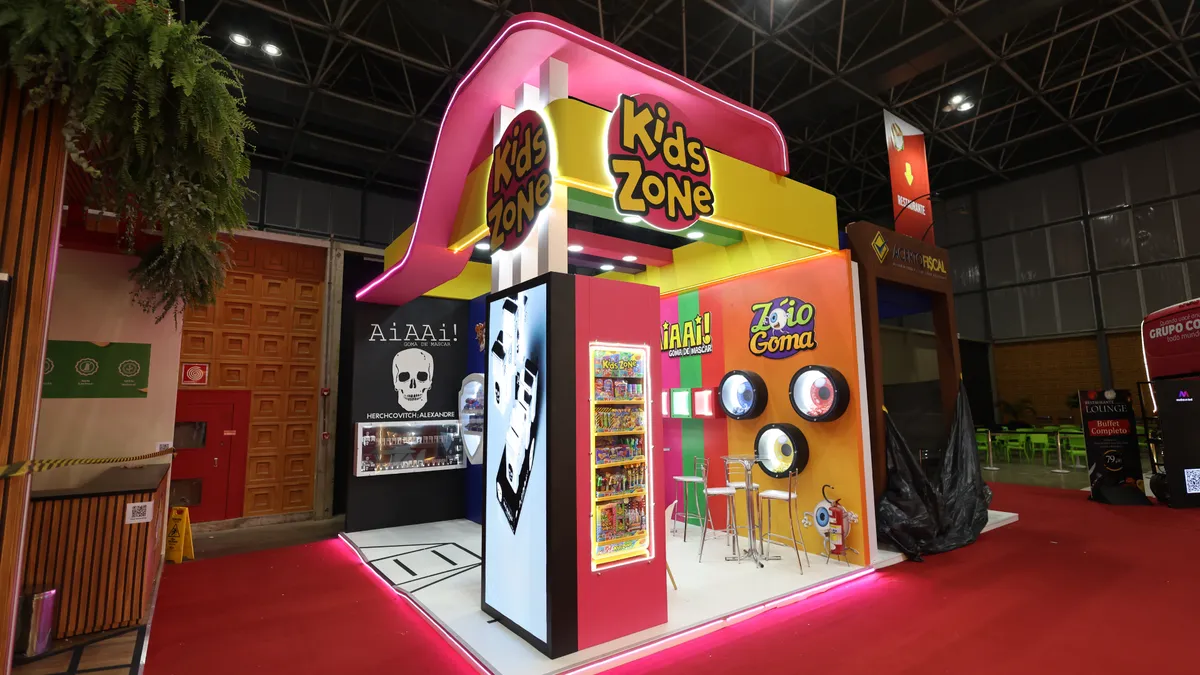 Stand da Kids Zone montado pela Griffin Montagens em feira