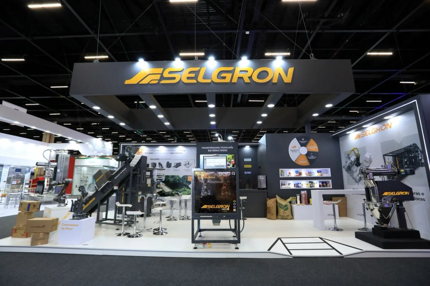 Stand personalizado montado pela Griffin Montagens em evento corporativo